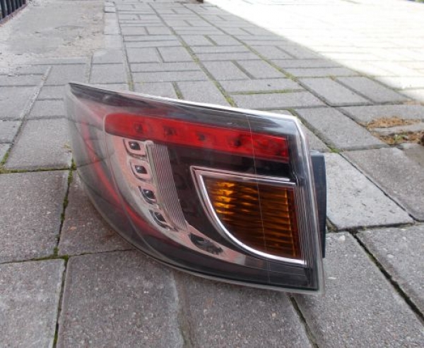 Mazda - 6 - Kombi - (2010 - 2013) - Oświetlenie / Lampa tylna lewa