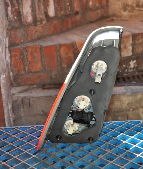 BMW - X5 - (2003 - 2006) - Oświetlenie / Lampa tylna  prawa