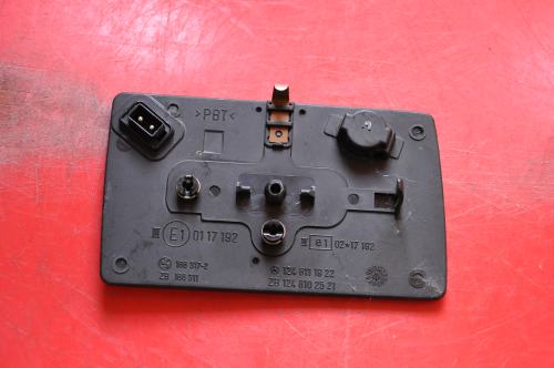 Mercedes-Benz - 124 - W124 - Cabrio - (1987 - 1993) - Lusterka / Wkład lewego elektrycznego