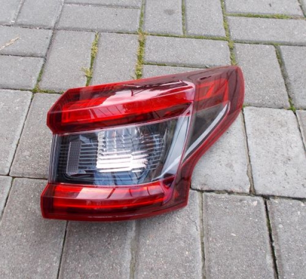 Nissan - Qashqai - (2017-) - Oświetlenie / Lampa tylna  prawa