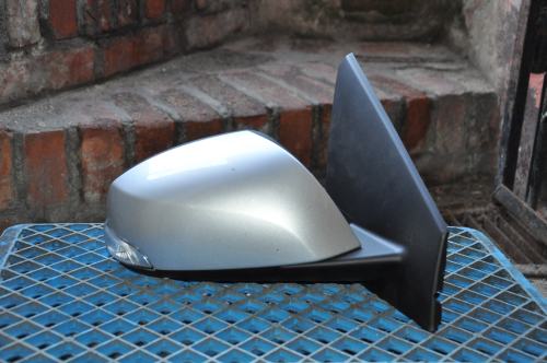 Renault - Megane - 5 drzwi - (2008 - 2012) - Lusterka /  Prawe elektryczne