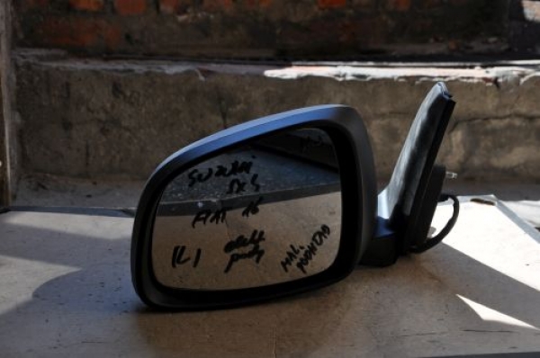 Fiat - Sedici - (2009 - 2014) - Lusterka /  Lewe elektryczne