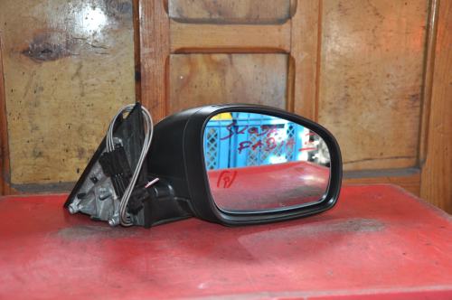 Skoda - Fabia - 5 drzwi - (2010 - 2014) - Lusterka / Prawe ręczne wewnętrznie regulowane