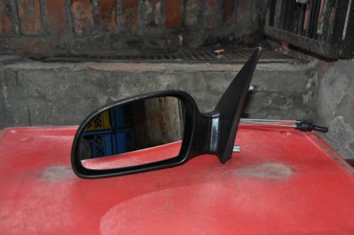 Citroen  - Saxo - 5 drzwi - (1996 - 1999) - Lusterka / Lewe ręczne wewnętrznie regulowane