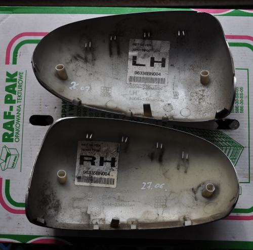 Nissan - Almera - Tino - (2003 - 2006) - Lusterka / Obudowa strona prawa