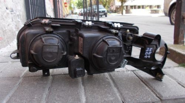 Volvo - S 80 - (1998 - 2003) - Oświetlenie / Lampa przednia prawa