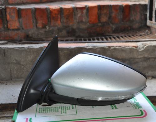 Volkswagen - Passat - Kombi - (2010 - 2014) - Lusterka /  Lewe elektryczne