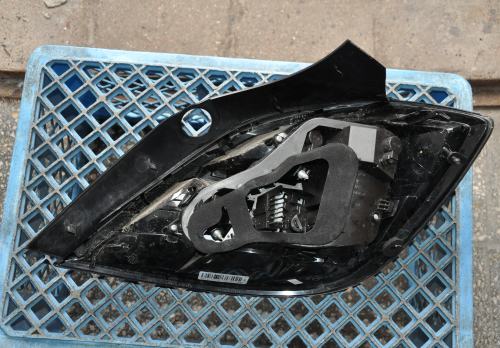 Opel - Astra - H - 5 drzwi - (2007 - 2014) - Oświetlenie / Lampa tylna lewa