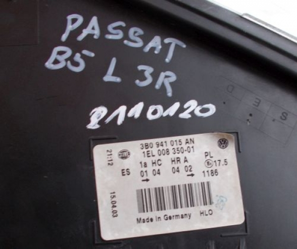 Volkswagen - Passat - (2000 - 2005) - Oświetlenie / Lampa przednia lewa