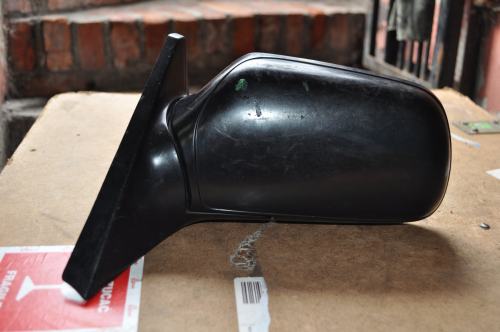 Mazda - 626 - 4 drzwi - (1987 - 1992) - Lusterka /  Lewe elektryczne