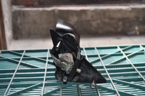 Volkswagen - Golf II - 3 drzwi - (1983 - 1992) - Lusterka / Lewe ręczne wewnętrznie regulowane