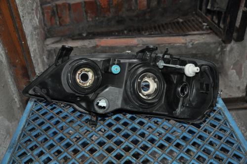 Opel - Astra - G - Classic - 4 drzwi - (1998 - 2009) - Oświetlenie / Lampa przednia prawa