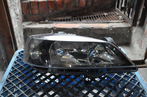 Opel - Astra - G - Kombi - (1998 - 2009) - Oświetlenie / Lampa przednia prawa