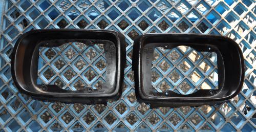 BMW - Seria 7 - E38 - (1994 - 1998) - Lusterka / Ramka prawa