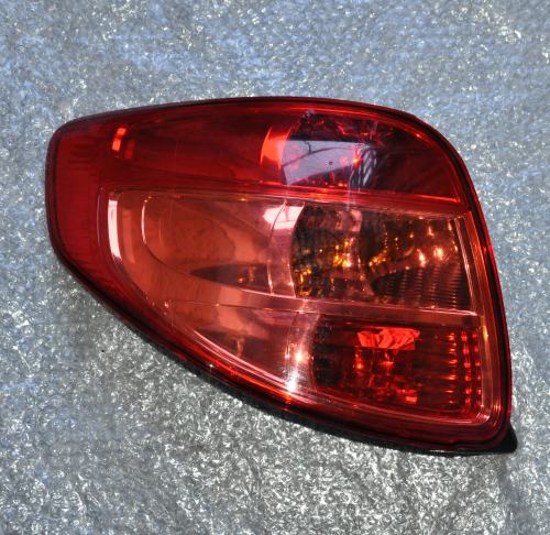 Suzuki - SX4 - Classic - (2006 - 2009) - Oświetlenie / Lampa tylna lewa