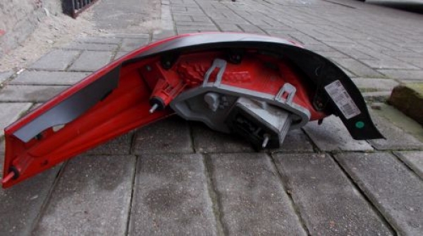 Peugeot - 508 - 4 drzwi - (2010 - 2014) - Oświetlenie / Lampa tylna  prawa