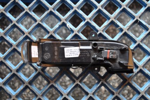 Mercedes-Benz - C-Klasa - W203 - (2004 - 2007) - Lusterka / Kierunkowskaz w lusterku lewy