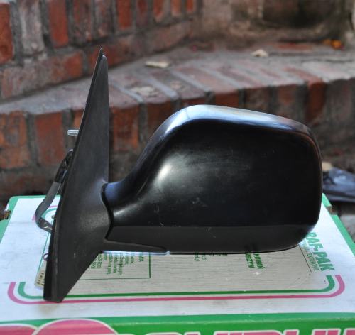 Toyota - Yaris Verso - (2003 - 2005) - Lusterka /  Lewe elektryczne