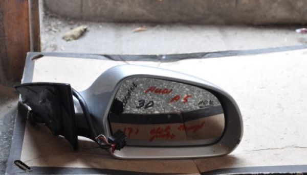 Audi - A5 - Coupe - (2007 - 2011) - Lusterka /  Prawe elektryczne