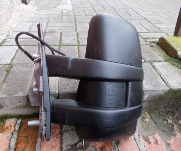 Iveco - Turbo Daily - (2006 - 2011) - Lusterka /  Lewe elektryczne