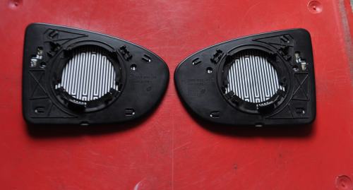 Nissan - Qashqai - (2010 - 2013) - Lusterka / Wkład prawego elektrycznego