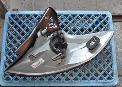 Renault - Megane - 5 drzwi - (2008 - 2012) - Oświetlenie / Lampa tylna lewa