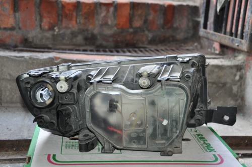 Skoda - Fabia - 4 drzwi - (2004 - 2007) - Oświetlenie / Lampa przednia lewa