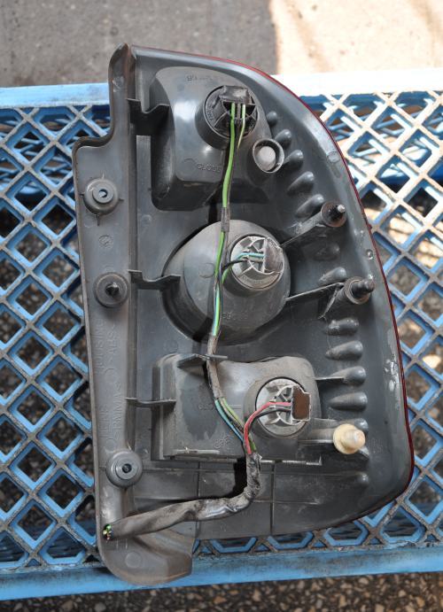 Mitsubishi - Space Star - (2002 - 2006) - Oświetlenie / Lampa tylna lewa