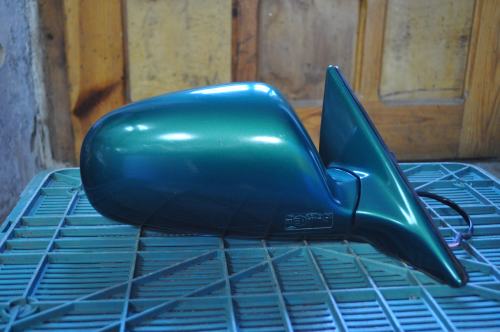 Honda - Accord - 4 drzwi - (1996 - 1998) - Lusterka /  Prawe elektryczne