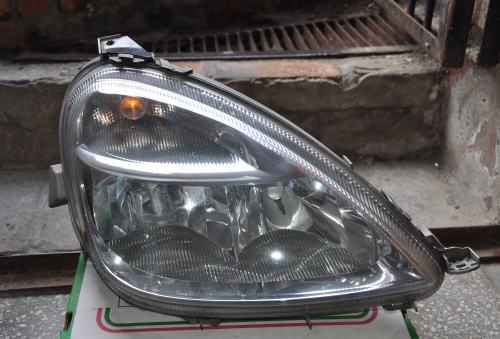 Mercedes-Benz - A-Klasa - W168 - 5 drzwi - (2001- 2004) - Oświetlenie / Lampa przednia prawa