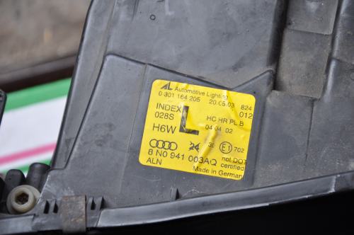 Audi - TT - (1998 - 2006) - Oświetlenie / Lampa przednia lewa