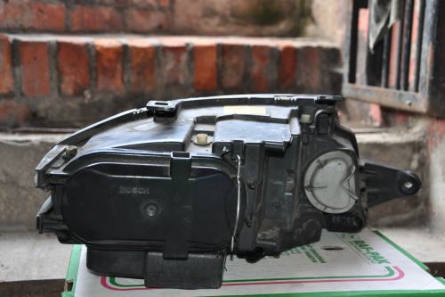 Audi - TT - (1998 - 2006) - Oświetlenie / Lampa przednia lewa