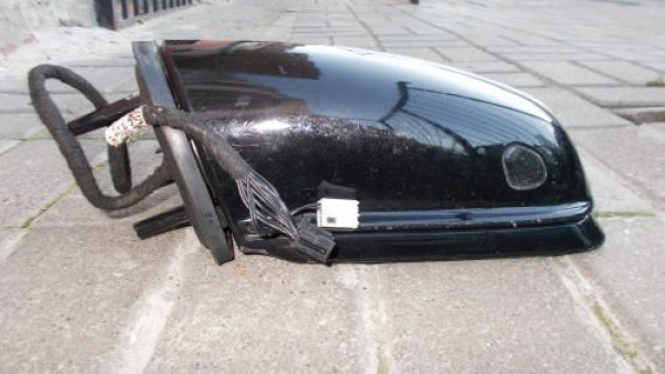 Mercedes-Benz - ML - Klasa - W164 - (2005 - 2008) - Lusterka /  Lewe elektryczne