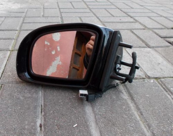 Mercedes-Benz - ML - Klasa - W164 - (2005 - 2008) - Lusterka /  Lewe elektryczne