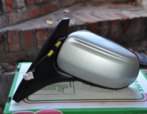 Mazda - 323 F - 5 drzwi - (1998 - 2000) - Lusterka /  Lewe elektryczne