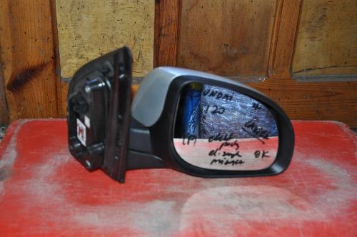 Hyundai - i20 - 5 drzwi - (2008 - 2012) - Lusterka /  Prawe elektryczne