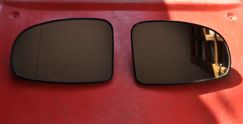 Toyota - Avensis - Kombi - (2009 - 2012) - Lusterka / Wkład prawego elektrycznego