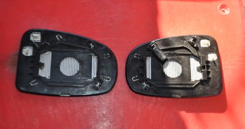 Toyota - Avensis - Kombi - (2009 - 2012) - Lusterka / Wkład prawego elektrycznego