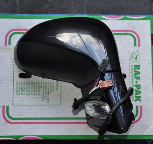 Peugeot - 207 - 5 drzwi - (2009 - 2012) - Lusterka /  Prawe elektryczne