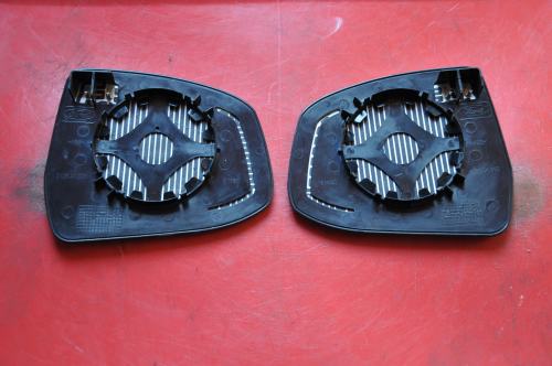 Ford - Mondeo - 4 drzwi - (2010 - 2015) - Lusterka / Wkład lewego elektrycznego