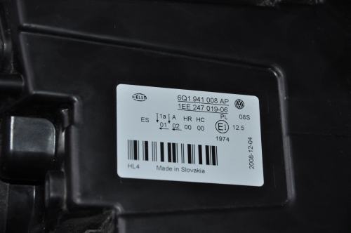 Volkswagen - Polo - 5 drzwi - (2005 - 2009) - Oświetlenie / Lampa przednia prawa