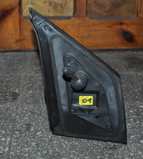 Citroen  - C 1 - 3 drzwi - (2009 - 2012) - Lusterka / Lewe ręczne wewnętrznie regulowane