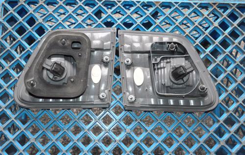 Toyota - Avensis - Kombi - (2009 - 2012) - Oświetlenie / Lampa tylna prawa wewnętrzna