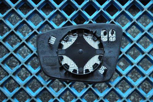 Volkswagen - Up! - 3 drzwi - (2011 - 2016) - Lusterka / Wkład prawego elektrycznego