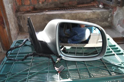 Audi - Q7 - (2009 - 2015) - Lusterka /  Prawe elektryczne