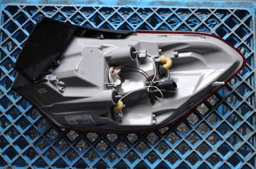 Opel - Astra - J - Kombi - (2010 - 2015) - Oświetlenie / Lampa tylna lewa