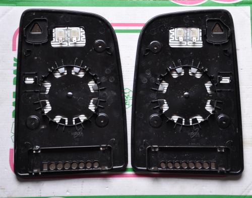 Mercedes-Benz - Sprinter - 209-224 - Osob./Tow.- (2006 - 2013) - Lusterka / Wkład prawego elektrycznego