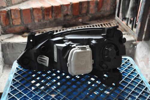 Opel - Corsa - C - 3 drzwi - (2003 - 2006) - Oświetlenie / Lampa przednia prawa