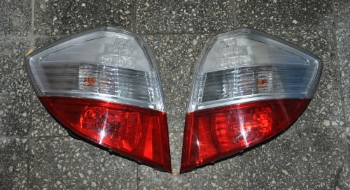 Honda - Jazz - (2008 - 2011) - Oświetlenie / Lampa tylna lewa