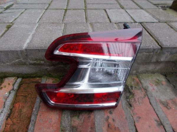 Renault - Megane - Kombi - (2013 - 2016) - Oświetlenie / Lampa tylna prawa wewnętrzna